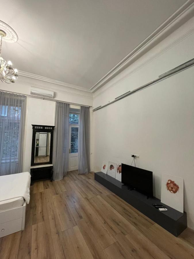Downtown Room Тбилиси Экстерьер фото